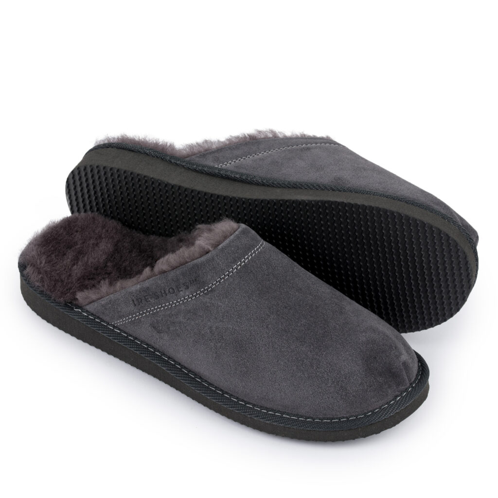 IRE SHOES Herren-Pantoffeln aus Leder mit Naturfell