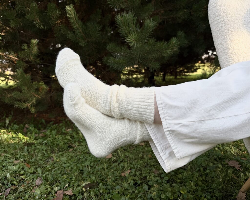 Socken aus neuseeländischer Schafswolle SNOWY