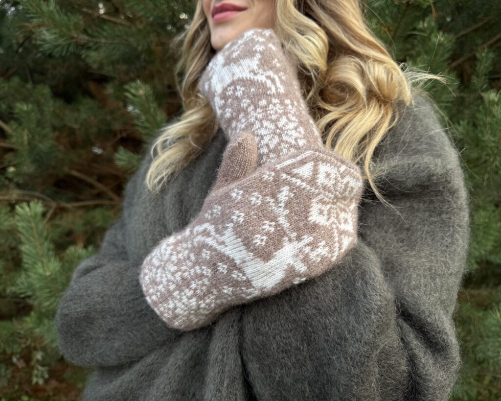 Damenfäustlinge aus Merinowolle ELNIUKAS