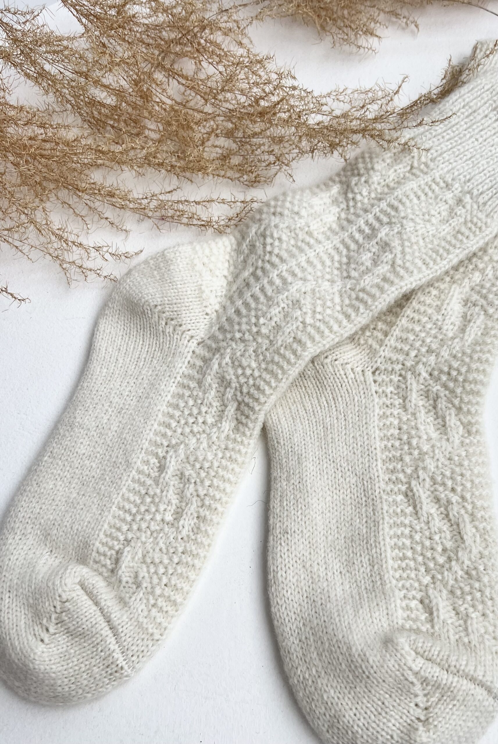 Socken aus neuseeländischer Schafswolle SNOWY