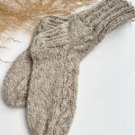 Natürliche Schaf - Hundewollsocken HANDGEFERTIGT