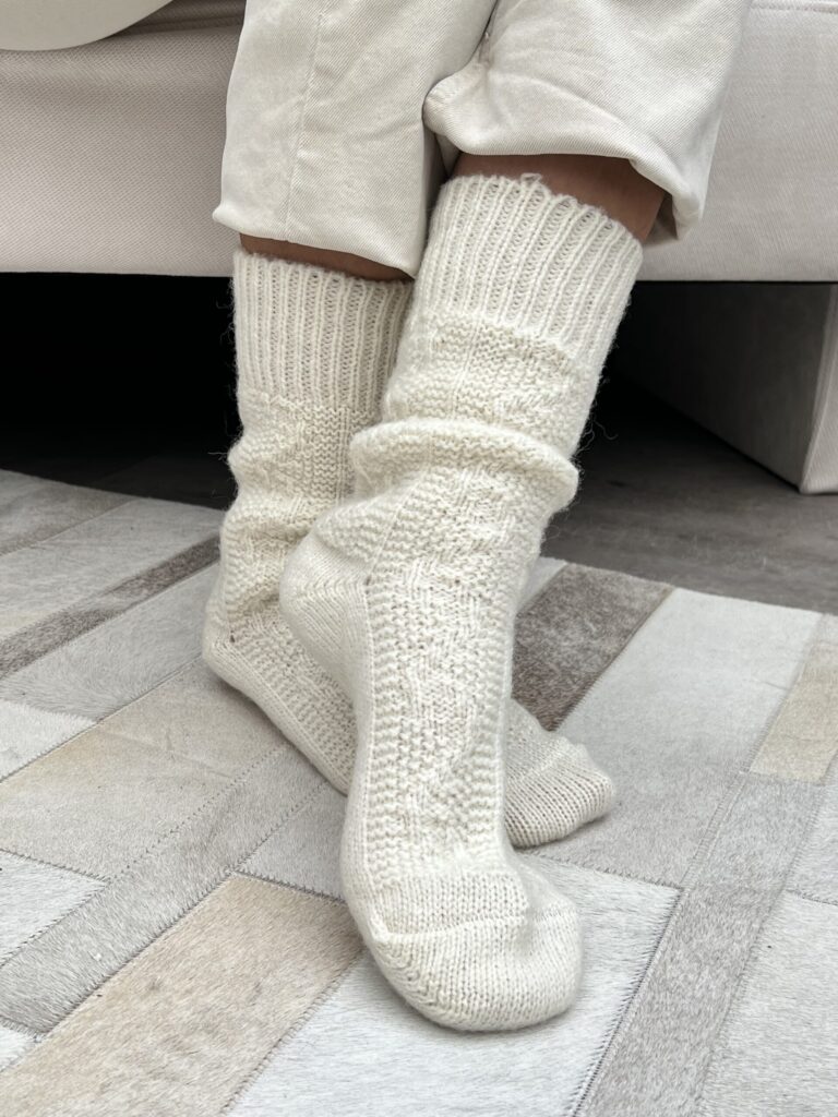 Socken aus neuseeländischer Schafswolle SNOWY