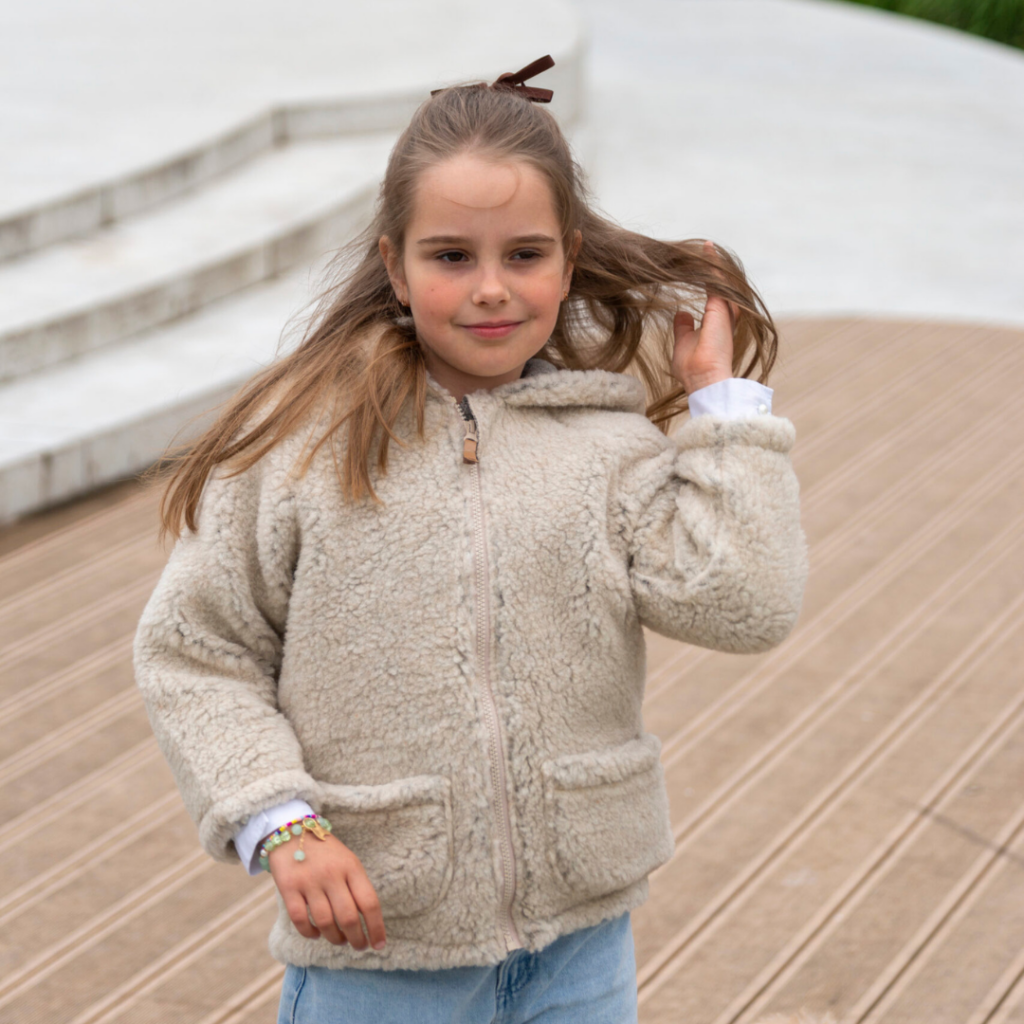 Zaffiro Lammfelljacke mit Kapuze für Kinder in Creme