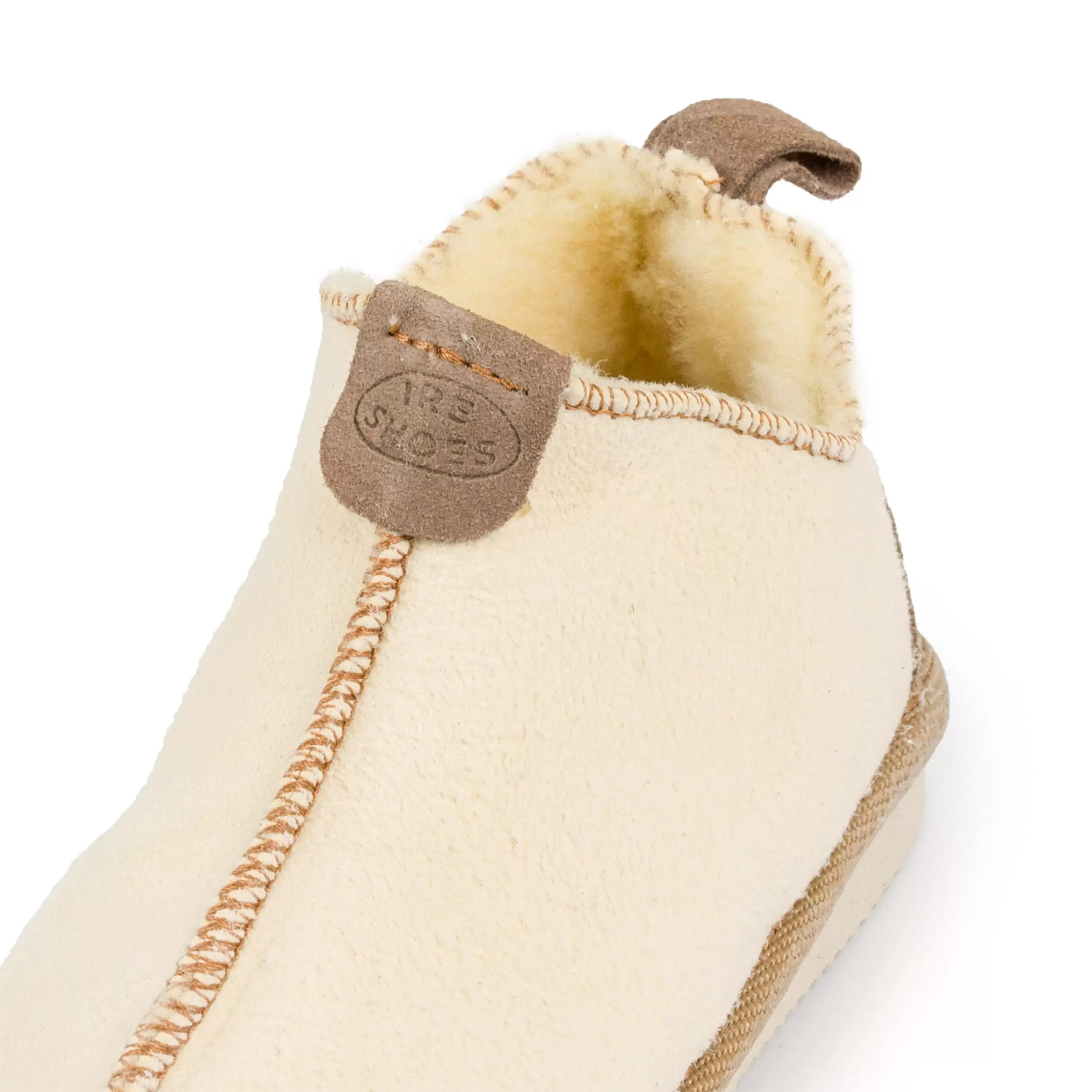 Kinderstiefel aus weißem Wildleder und Schafsleder