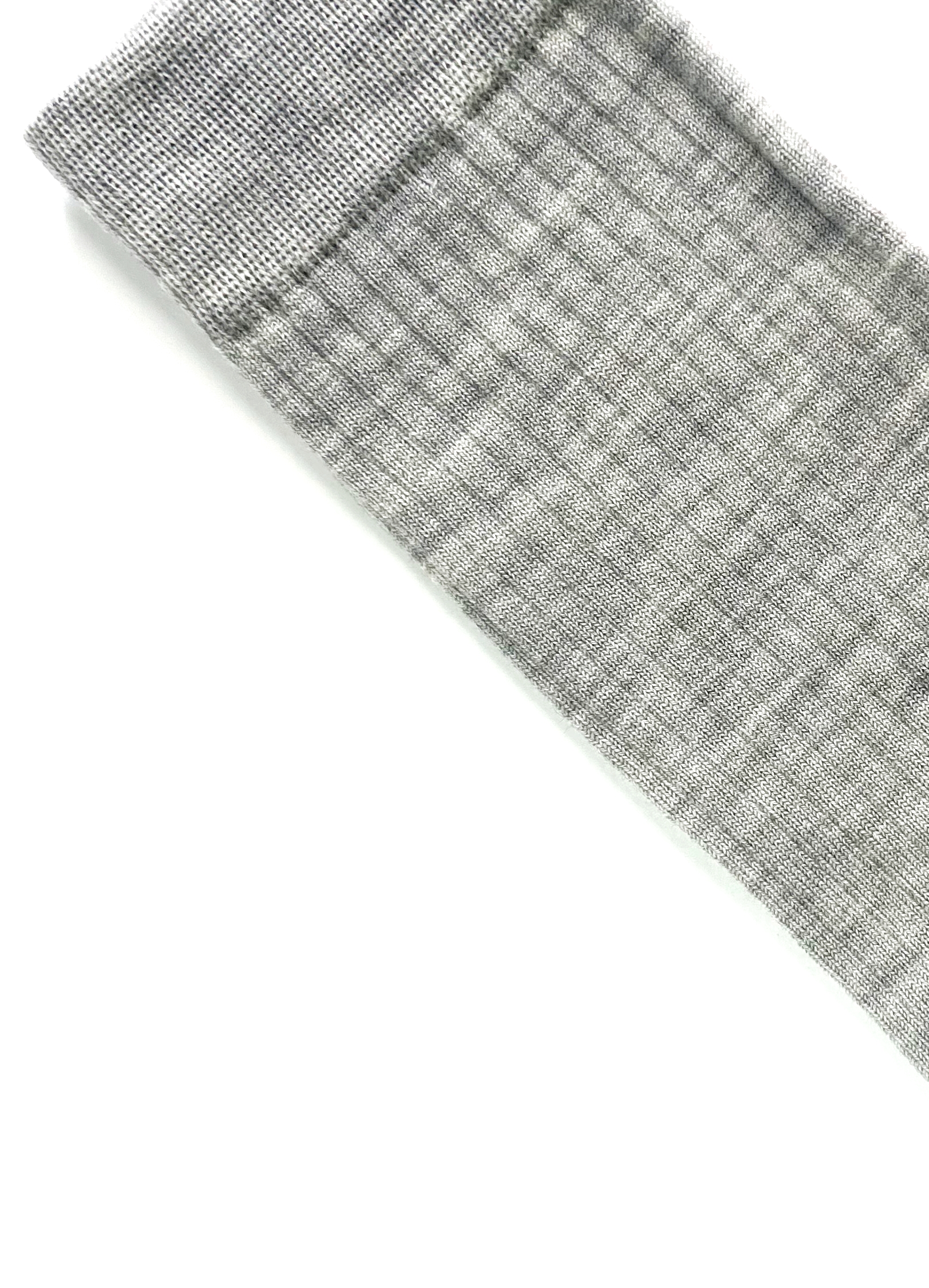 Graue Socken aus Merinowolle