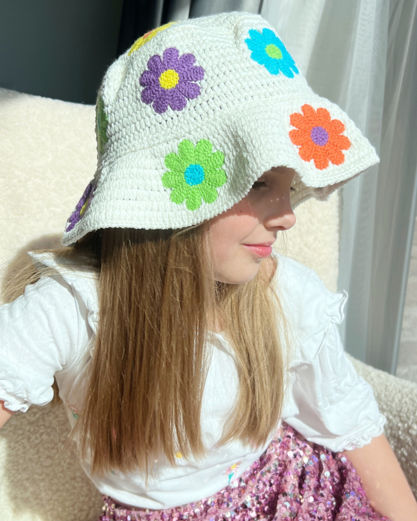 Handgemachte Kindermütze FLUFF