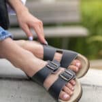 WoolLando schwarze Hausschuhe aus Naturleder