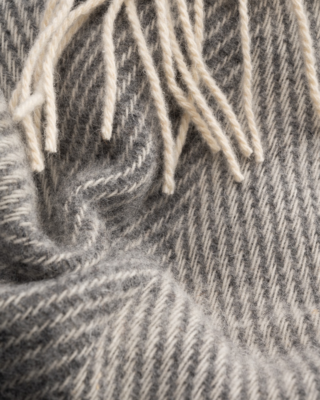 Woolland NEUSEELAND Luxus 100 % Wolldecke GESTREIFT HELLGRAU