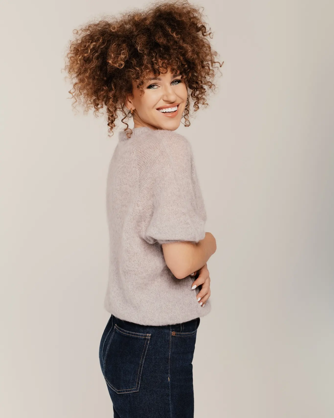 Damen Leichter und flauschiger Pullover aus Mohairwolle MOON