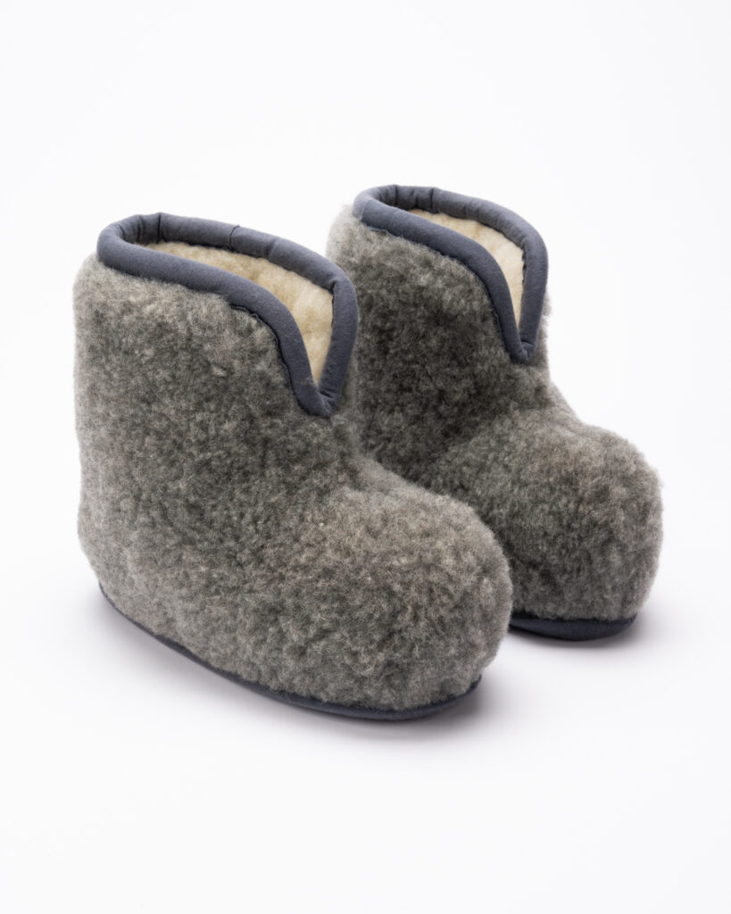 WoolLando natürliche Merinowoll-Stiefeletten – Hausschuhe PILKIS