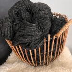 60% Sibirischer Husky Hundewolle, 40% Schafwolle 1 kg – SCHWARZ, WoolLando