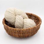 50% Hundewolle / 50% Schafwollgarn 1 kg – WHITE MELANGE, WoolLando