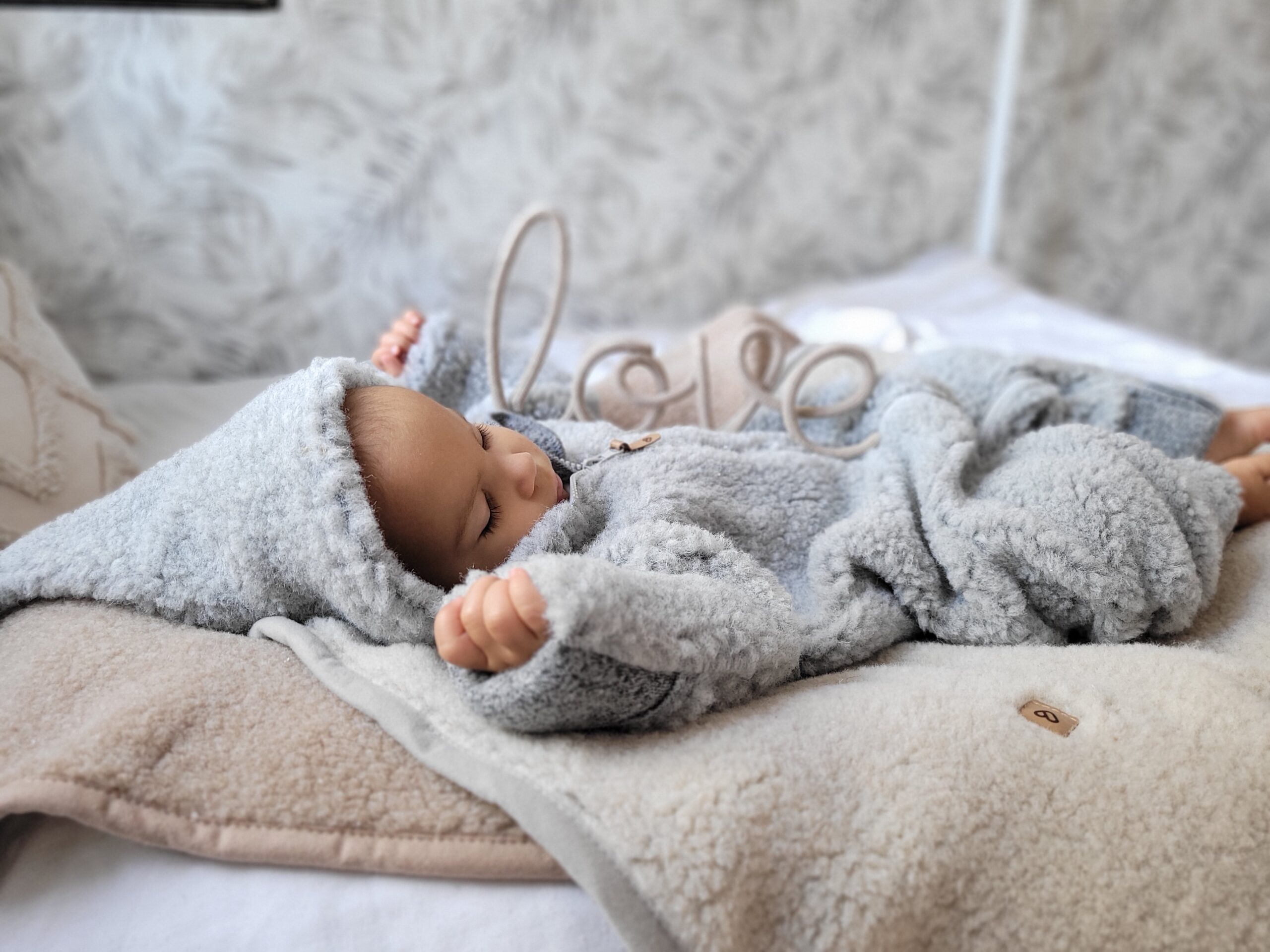 Kinder-Lammwollstrampler grau – Zaffiro