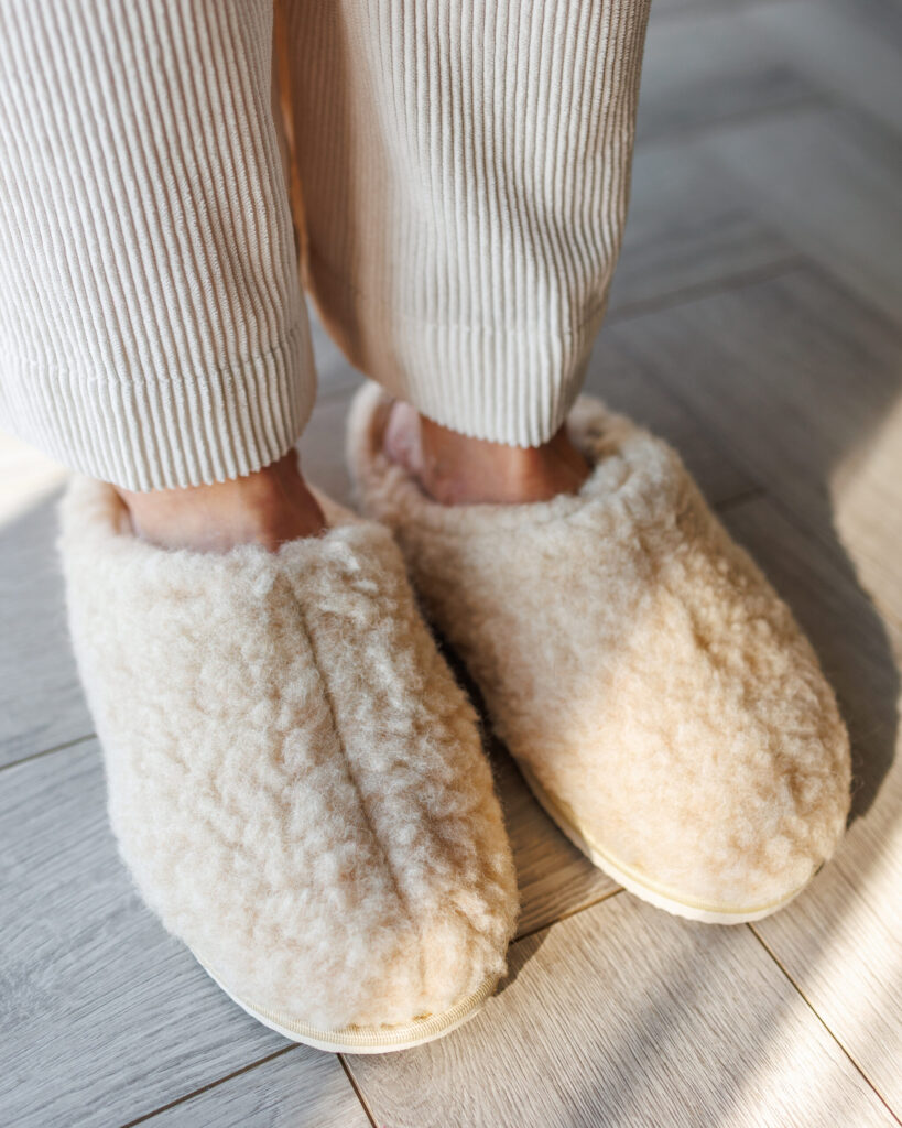 Merino-Woll-Hausschuhe Creme CAPPUCCINO, WoolLando