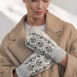 Damen-weiße Merinowoll-Fäustlinge SNOWFLAKE, WoolLando