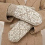 Damen-Merinowoll-Fäustlinge SNOWFLAKE, WoolLando