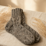 Handgemachte Schaf–Hundewolle braune Socken, WoolLando
