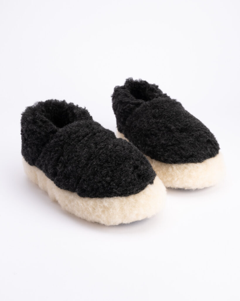 Merinowoll-Stiefel-Stil Hausschuhe DARK, WoolLando