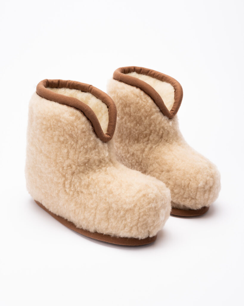 Merino-Woll-Knöchelhausschuhe SMILTĖ, WoolLando
