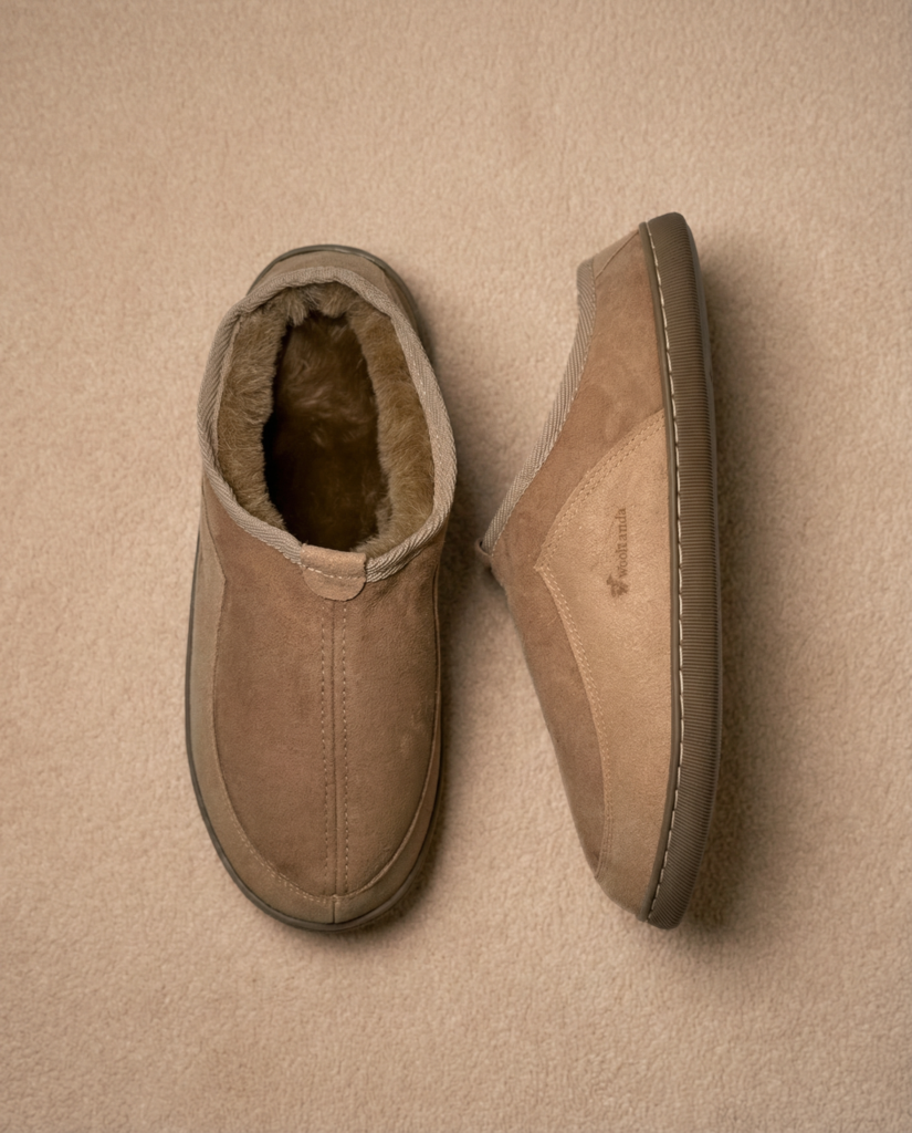Herren-Naturpelz-Hausschuhe braun TARO, WoolLando