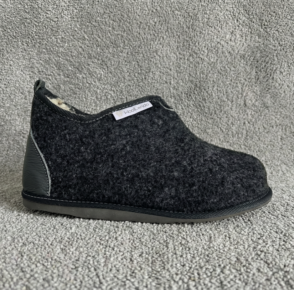 Schwarze Naturwoll-Filzstiefel, WoolLando