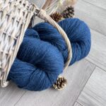 Schafwollegarn 1 kg – DUNKELBLAU, WoolLando
