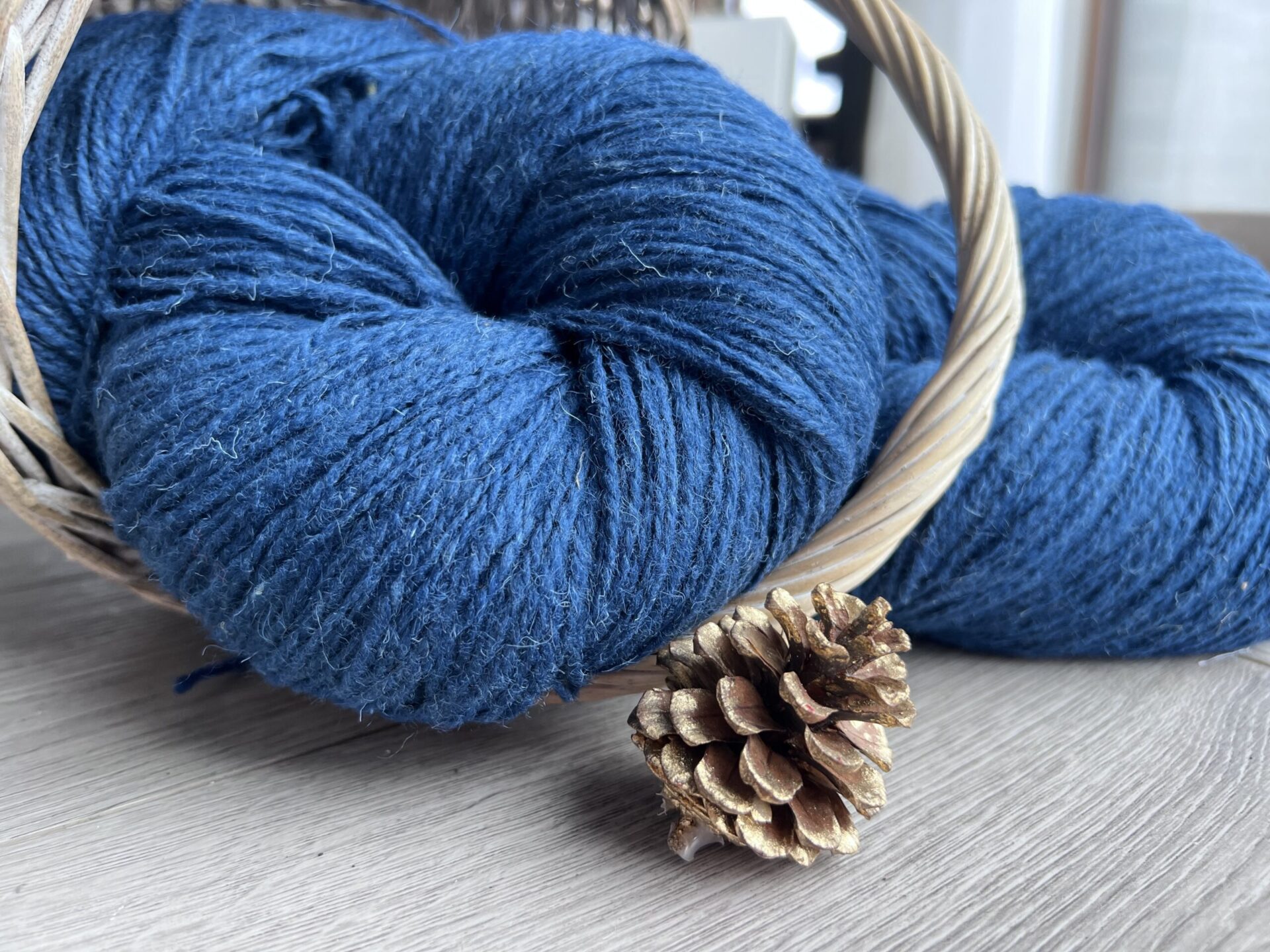 Schafwollegarn 1 kg – DUNKELBLAU, WoolLando