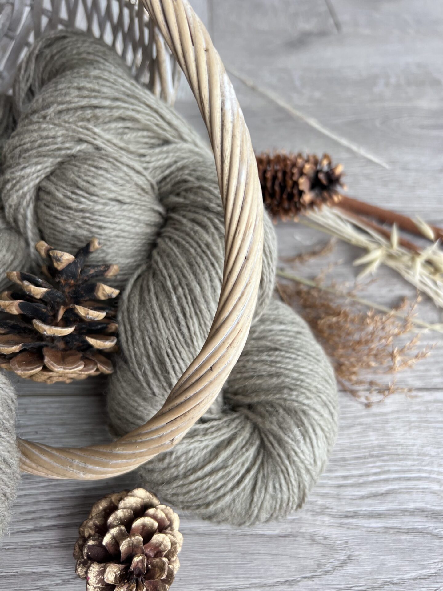 Schafwollegarn 1 kg – KHAKI, WoolLando