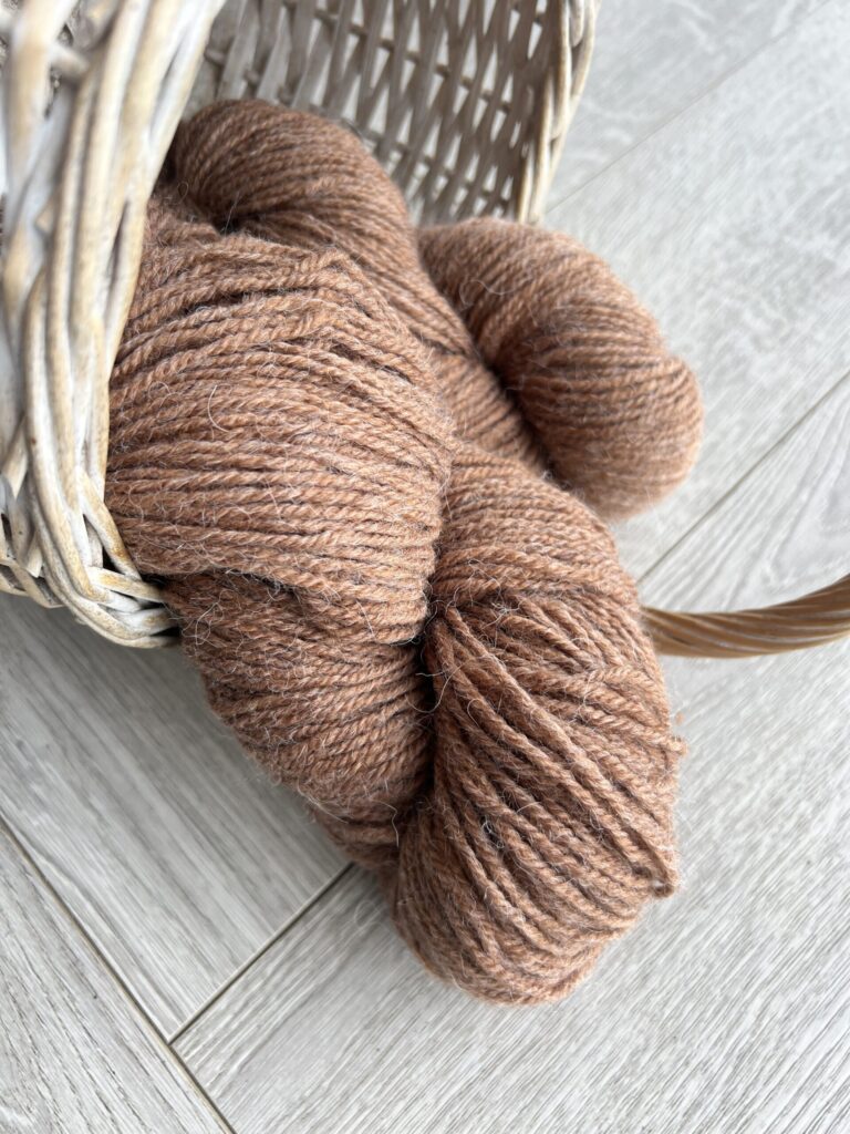 Alpakawollegarn 100 g – BRÄUNLICH, WoolLando