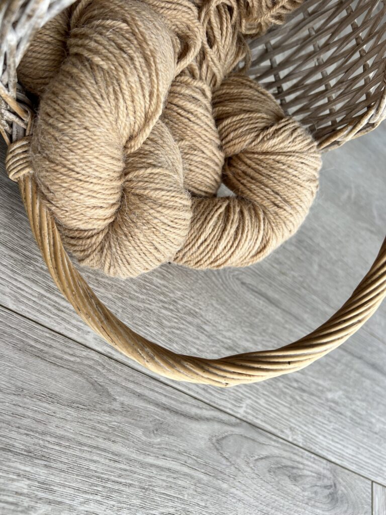Alpakawollegarn 100 g – SAND, WoolLando
